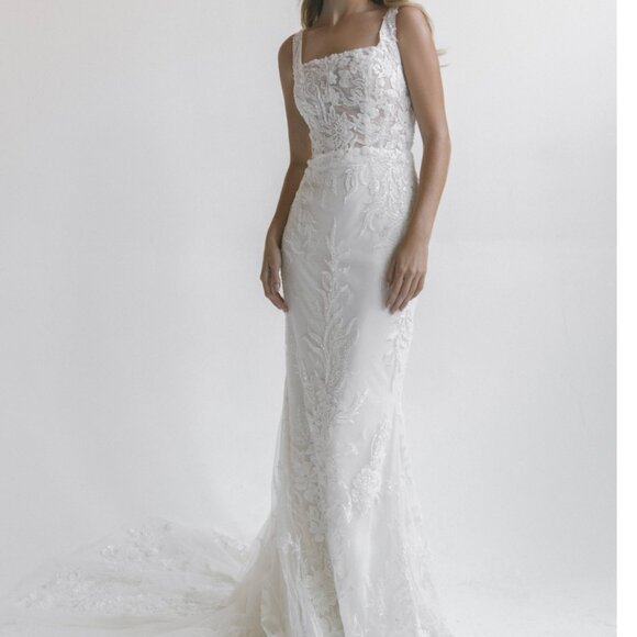 Viero Bridal Dresses & Skirts - Floral Embrace Wedding Dress